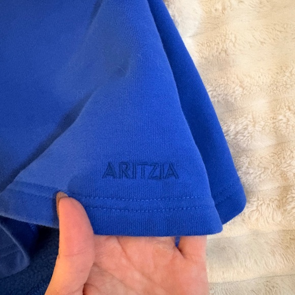 SOLD Aritzia jazz blue shorts - Picture 2 of 3